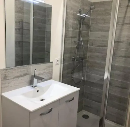 T3 Climatise A 10 Min Des Plages 아파트 *