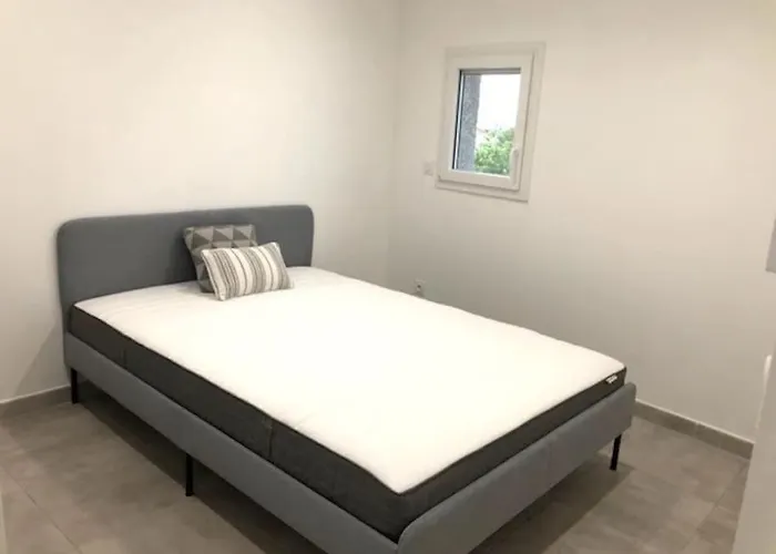 T3 Climatise A 10 Min Des Plages *